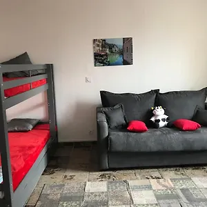 https://studio-champagne-au-centre-ville.hotels-rhonealpes.com